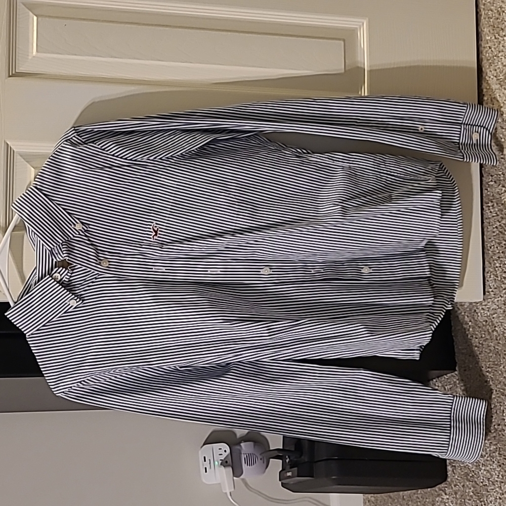 Men's medium Hollister buttonup